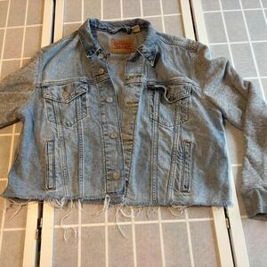 Levi's Red Tab Jean Trucker jacket Sz XL Cropped Costal‎ Cowboy Athleisurewear